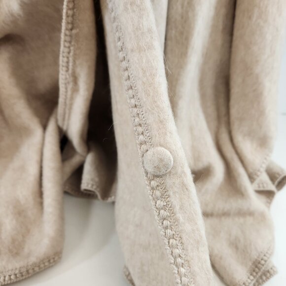 Alpaca Wool Cape w/ Attached Scarf Made in Peru - Picture 3 of 11